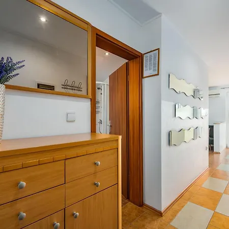 Appartement Stunning In Buje