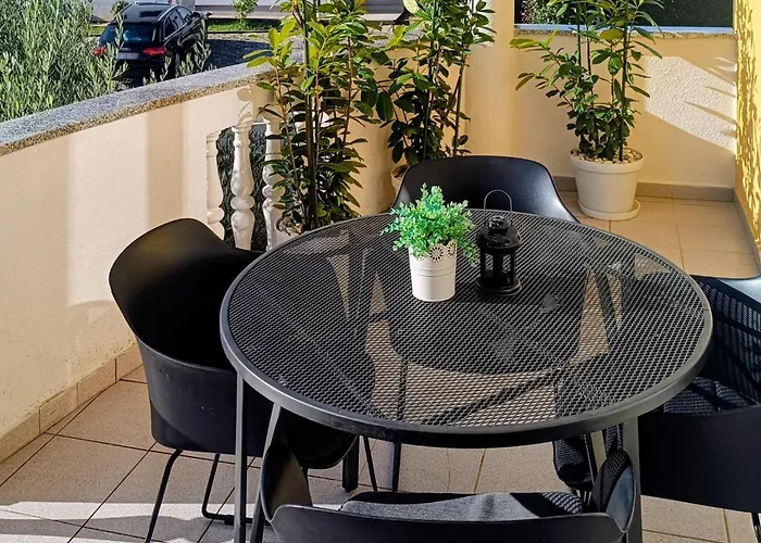 Awesome In With Kitchen Apartment Buje